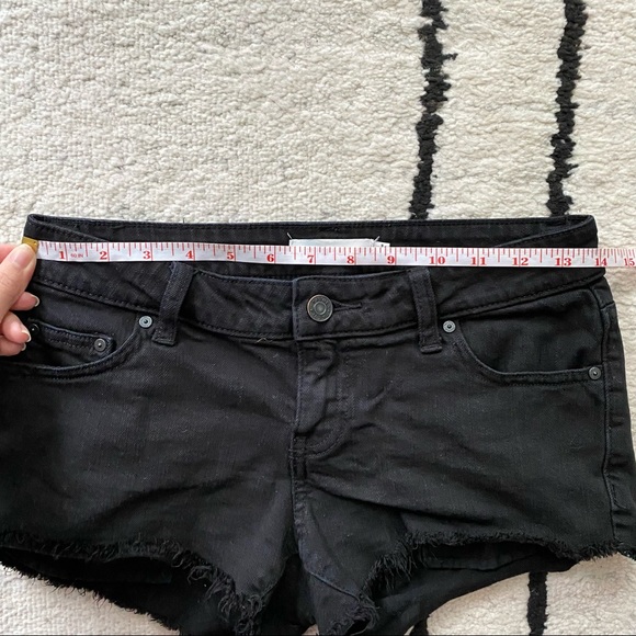 TALULA Black Mid Rise Cutoff Denim Shorts - Picture 6 of 8